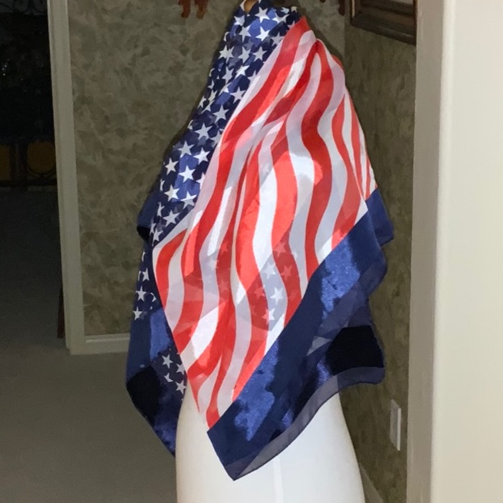 Fashion Americana Flag Scarf - Picture 2 of 9